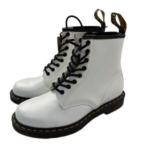 NEW Dr Martens 1460 Smooth Leather 8-Eye Classic Boot Size 9 Women 8 Men White